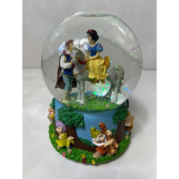 Disney Snow White Prince Florian "I Love You Truly” Snow Globe Music Box Enesco - Picture 1 of 9